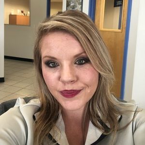 Meet your Posher, Jenna